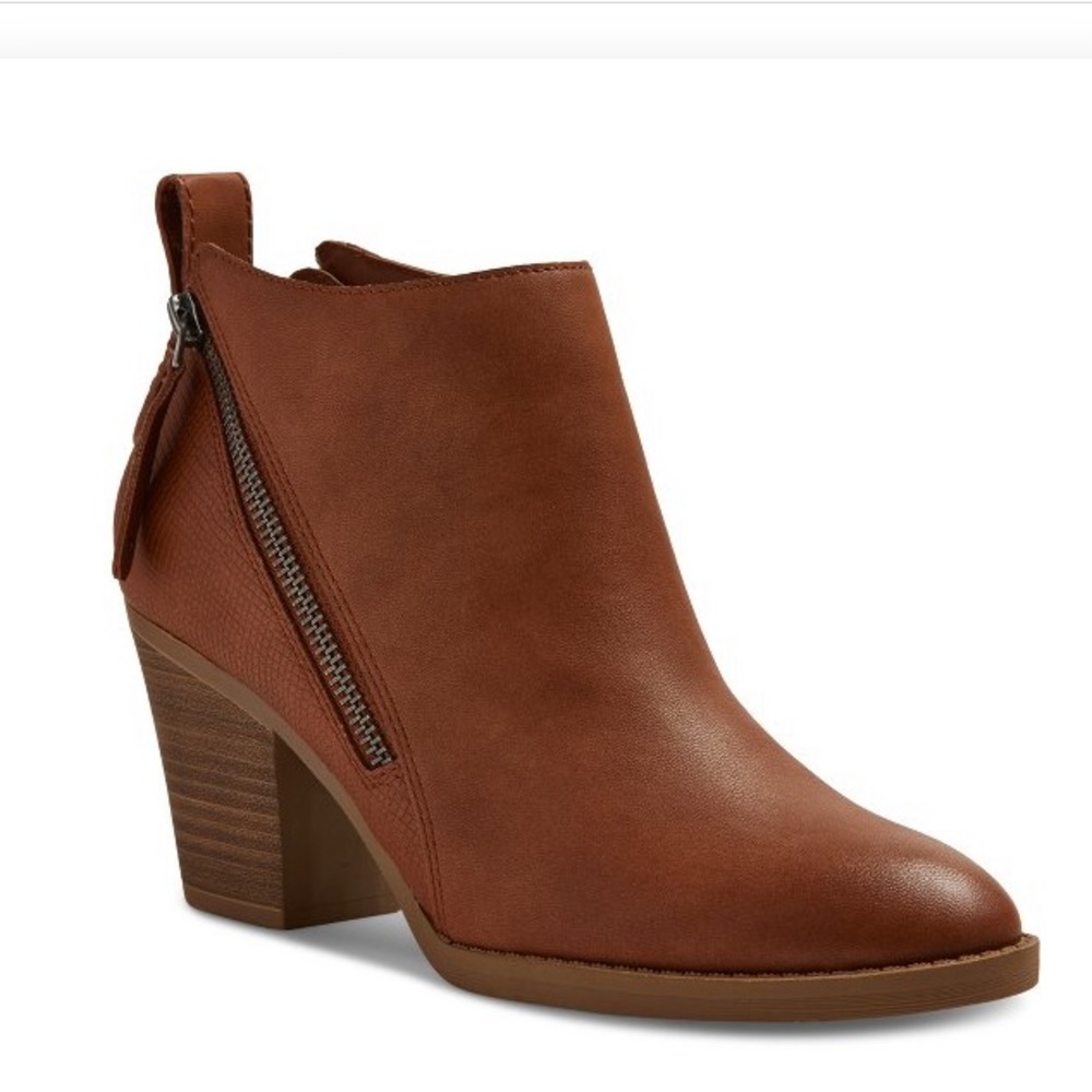 Women’s Cognac Booties